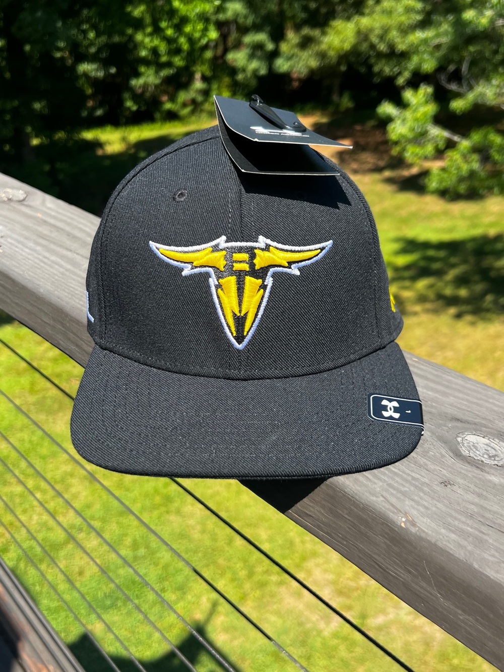 Under Armour San Antonio Brahmas UFL Hat NWT Large Stretch Fit Cap